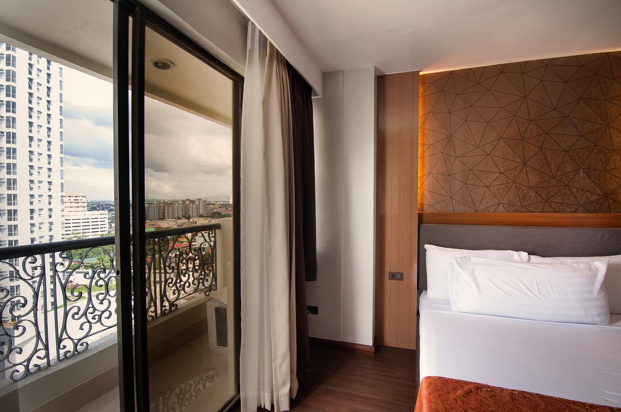 Fernandina 88 Suites Hotel Quezon City Exteriér fotografie