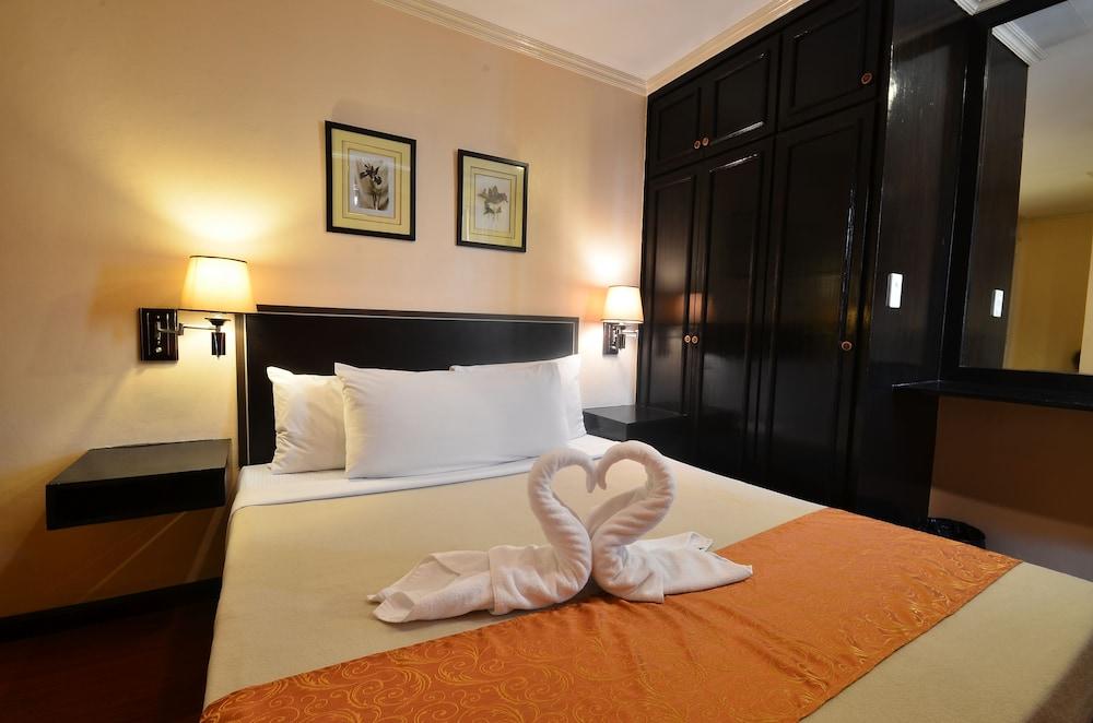 Fernandina 88 Suites Hotel Quezon City Exteriér fotografie