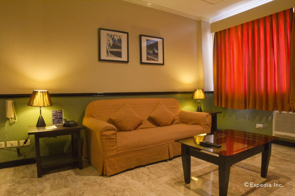 Fernandina 88 Suites Hotel Quezon City Exteriér fotografie
