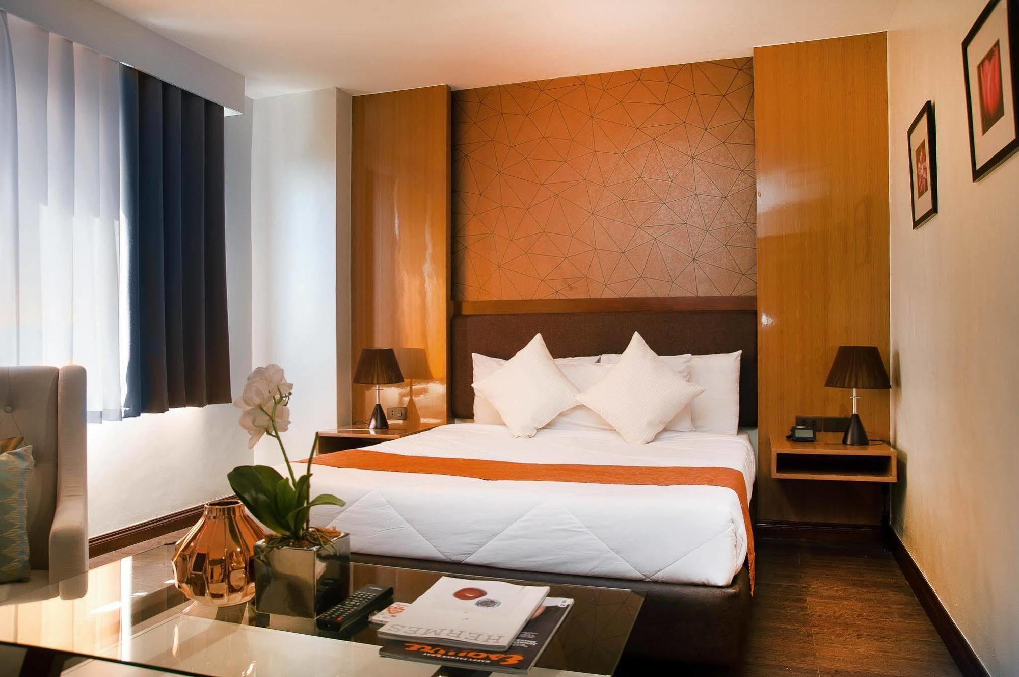 Fernandina 88 Suites Hotel Quezon City Exteriér fotografie