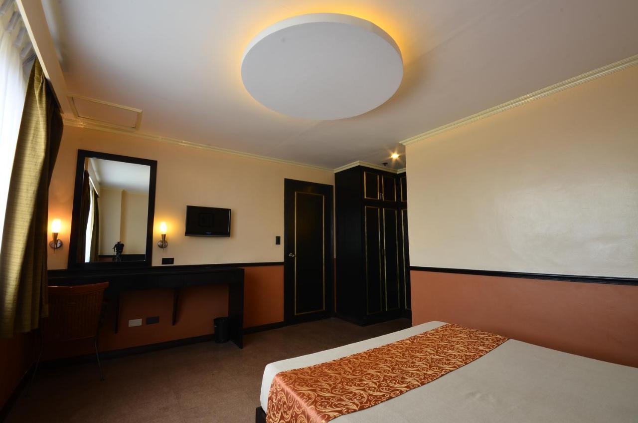 Fernandina 88 Suites Hotel Quezon City Exteriér fotografie